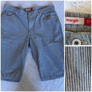 VTG 90s Wrangler Women Pinstripe Straight Leg Denim Shorts Blue White Cotton 18M